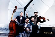 Mega koncert na vodní hladině