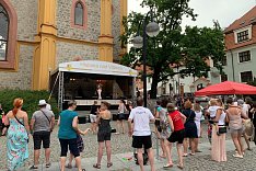 Sobotní koncerty na náměstí - Kapela Globus (pop/rock)