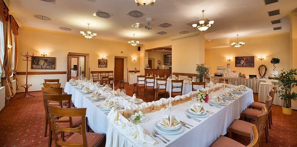 Restaurace Hotel Podhrad